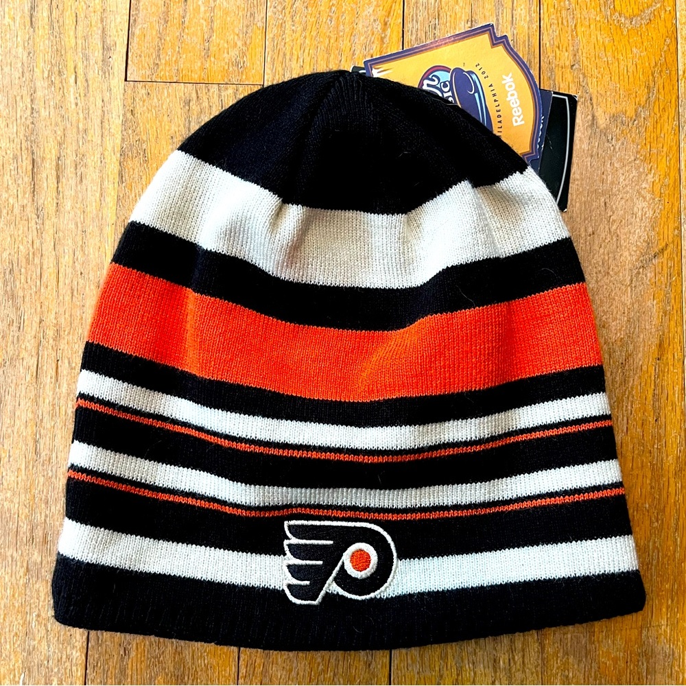 Philadelphia Flyers winter hat - Vintage toque from 2012 NHL Winter Classic